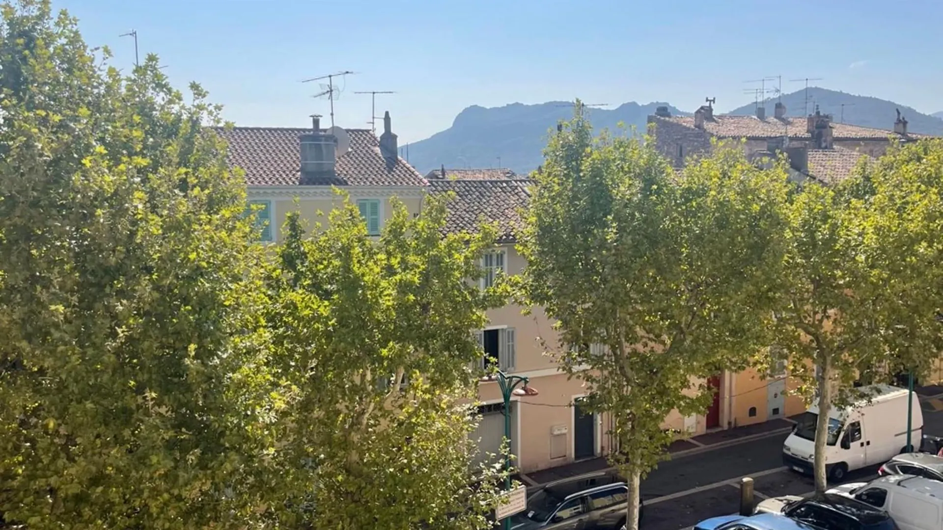 Bright Apartment In Le Muy With View And Amenities